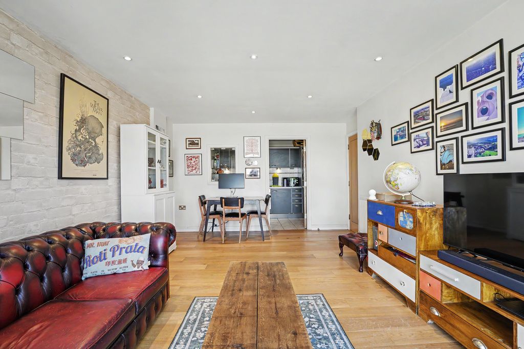 Property photo 3 of 16