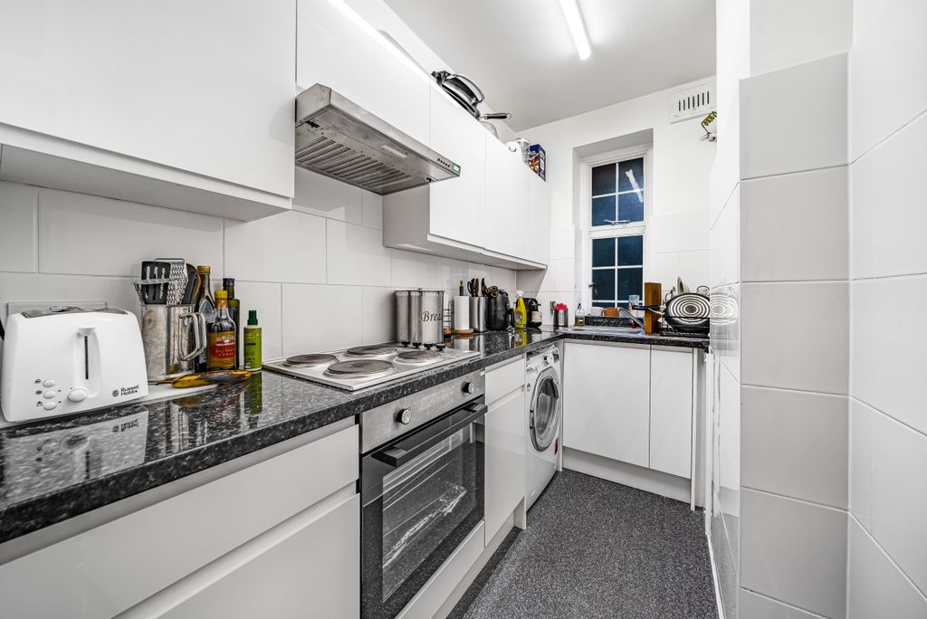 Property photo 3 of 9 1048209 (3)