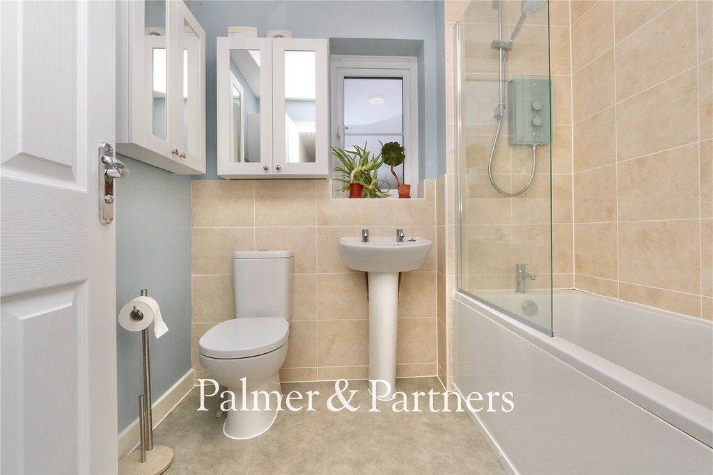 Property photo 3 of 18 Picture No. 04