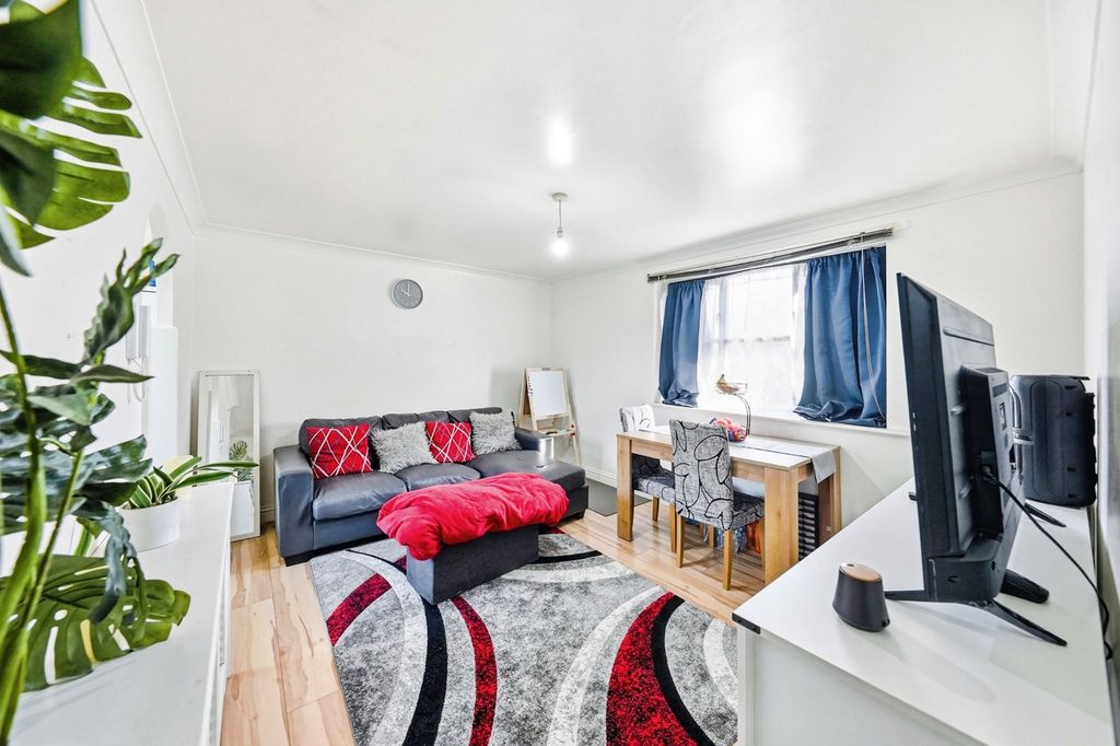 Property photo 2 of 14 Pbox-Img.Jpg