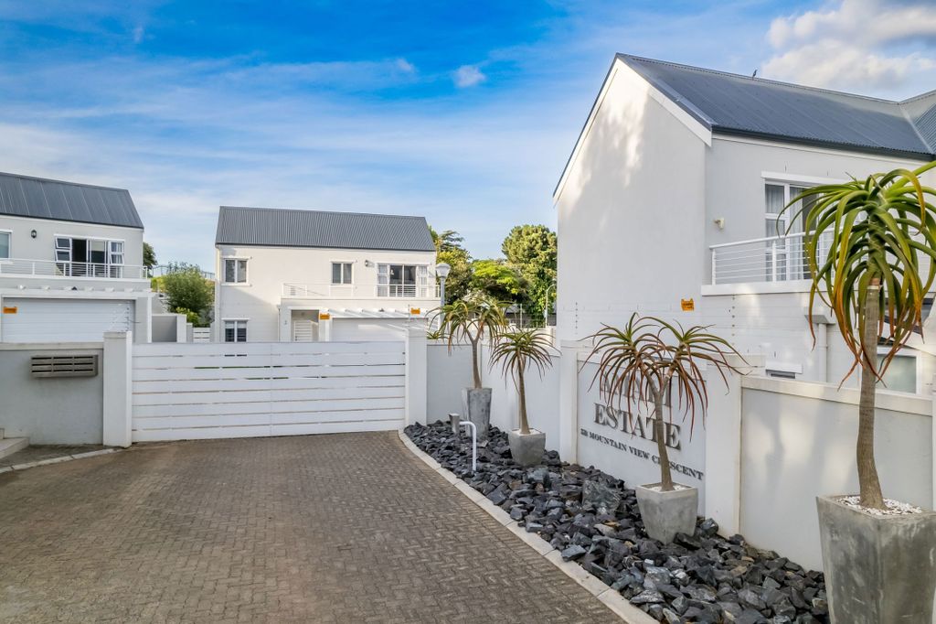 Property photo 1 of 4 Dbv1721216