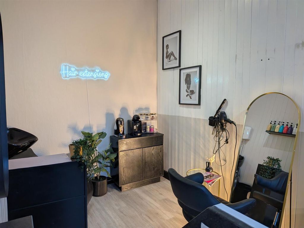 Property photo 3 of 9 Pxl_20251202_084047580.Jpg