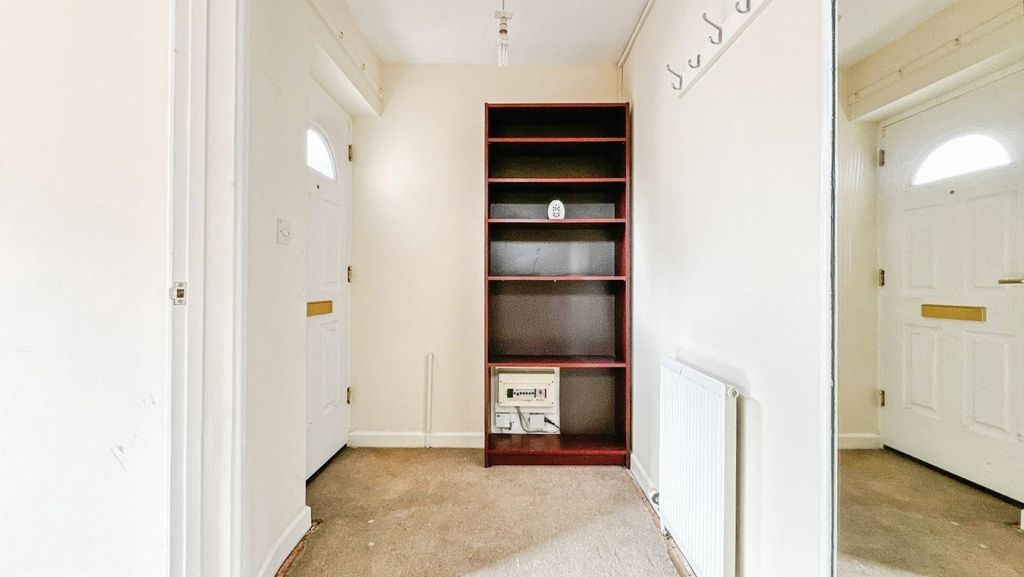 Property photo 3 of 17 Pbox-Img.Jpg