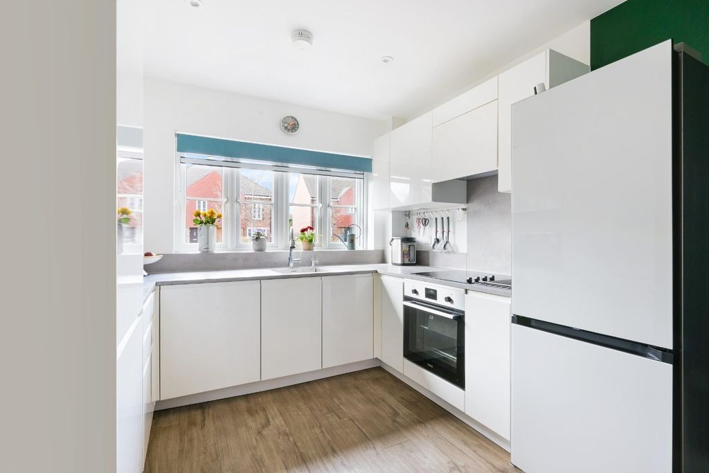 Property photo 3 of 13 Aylsham Road