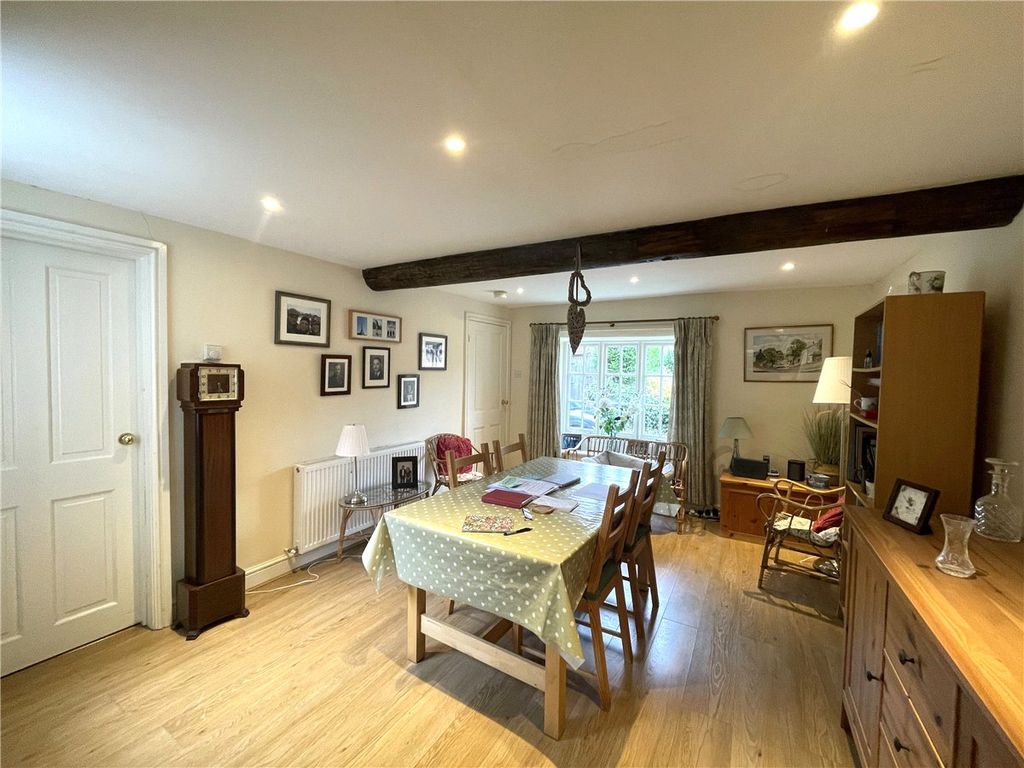 Property photo 2 of 6 Picture 2