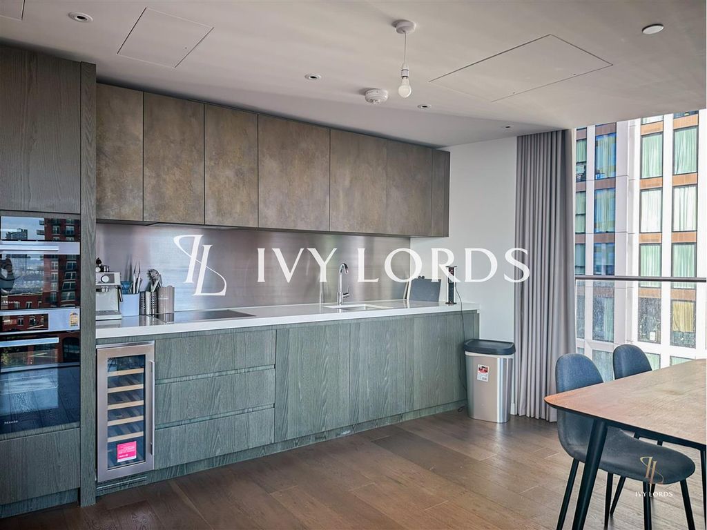 Property photo 3 of 30 19.Png