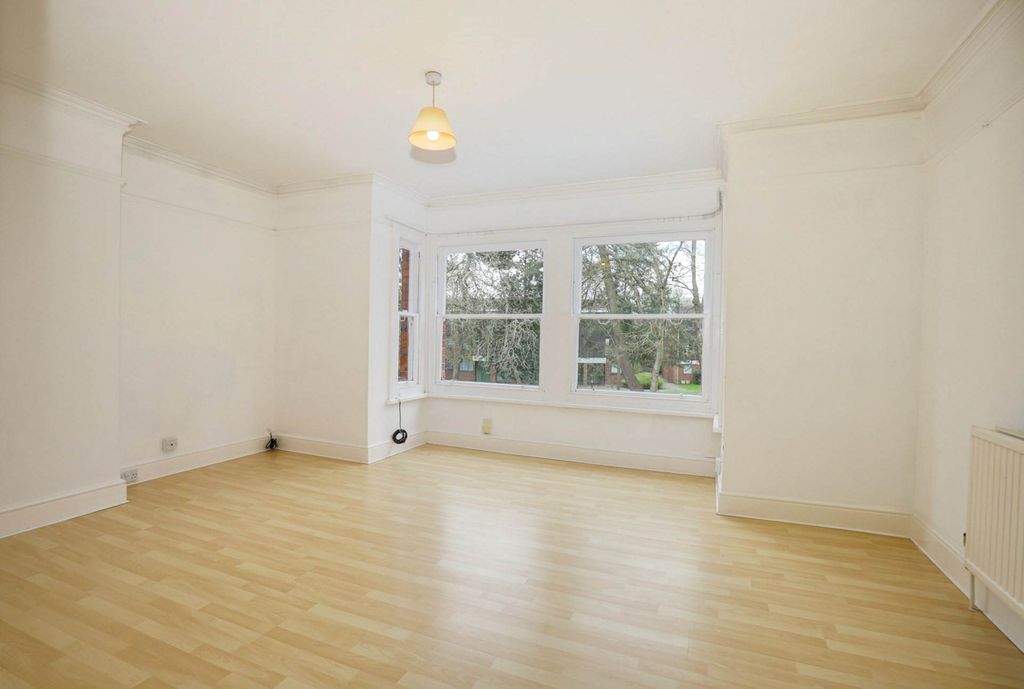 Property photo 3 of 25