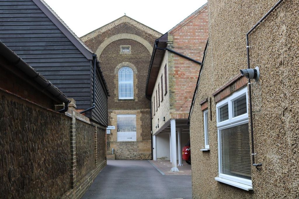 Property photo 1 of 4 External View.Jpg