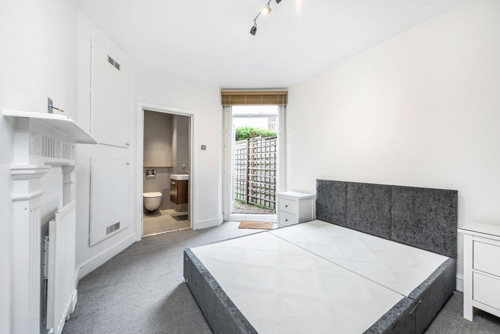 Property photo 3 of 9 Picture 3