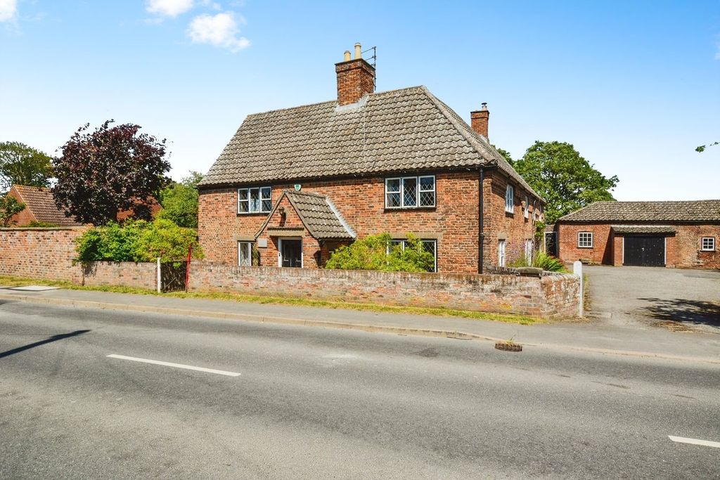Property photo 1 of 29