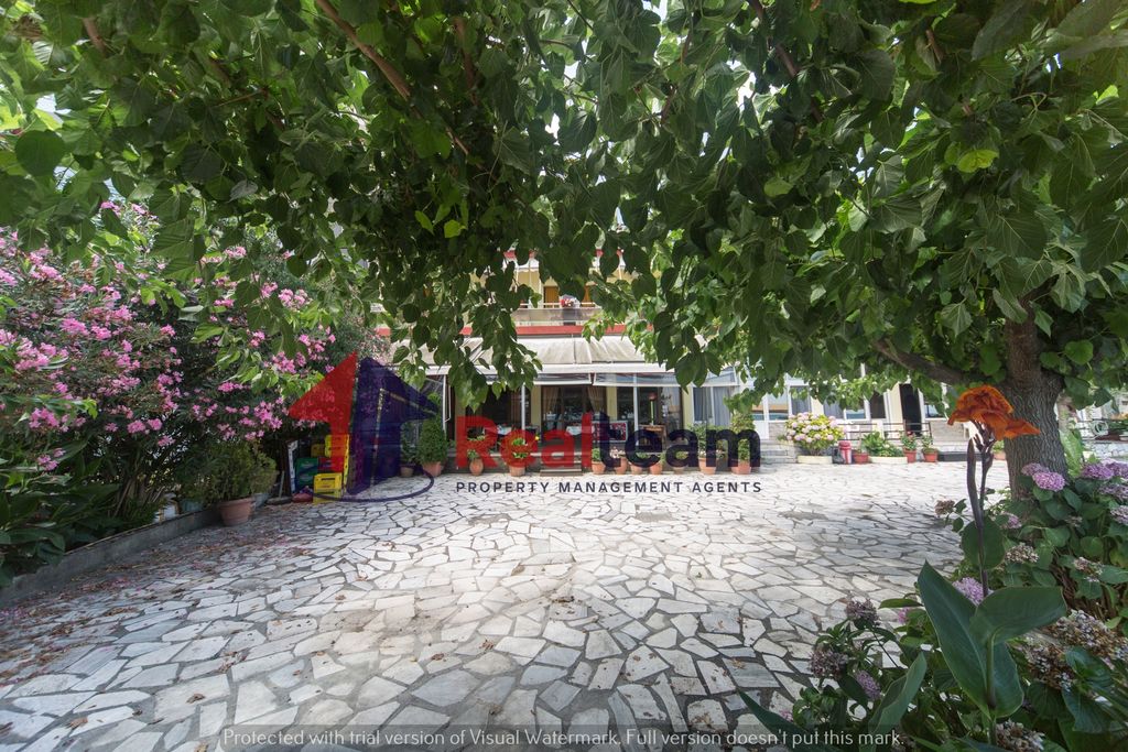 Property photo 3 of 25