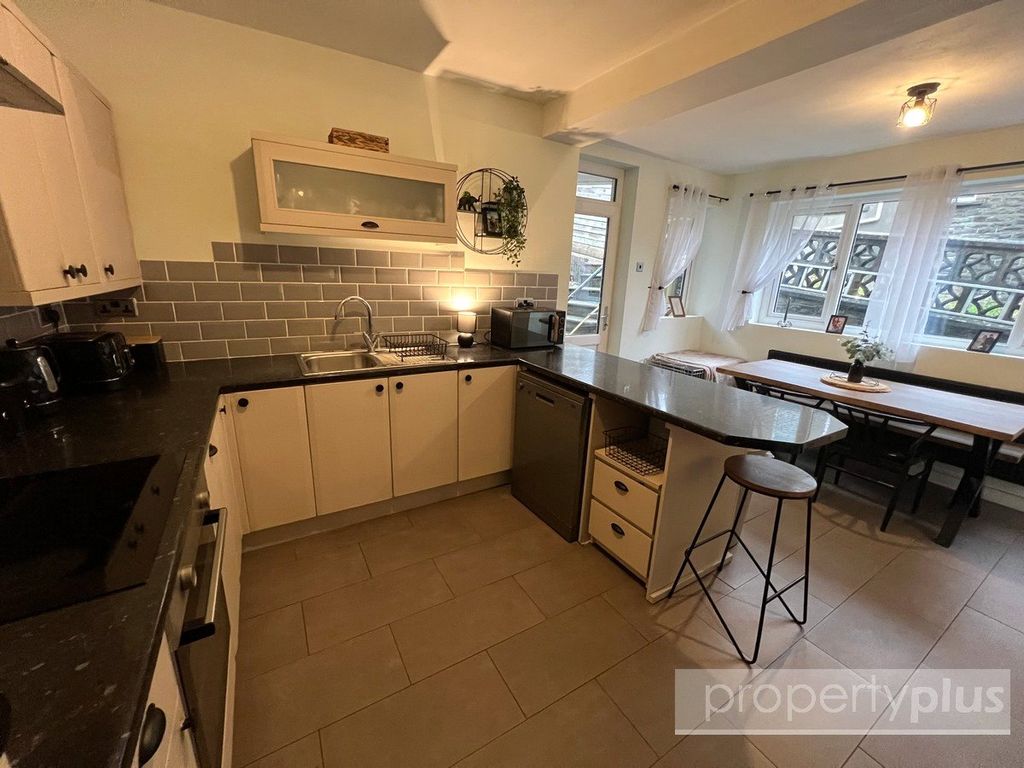 Property photo 3 of 22 Picture No. 10