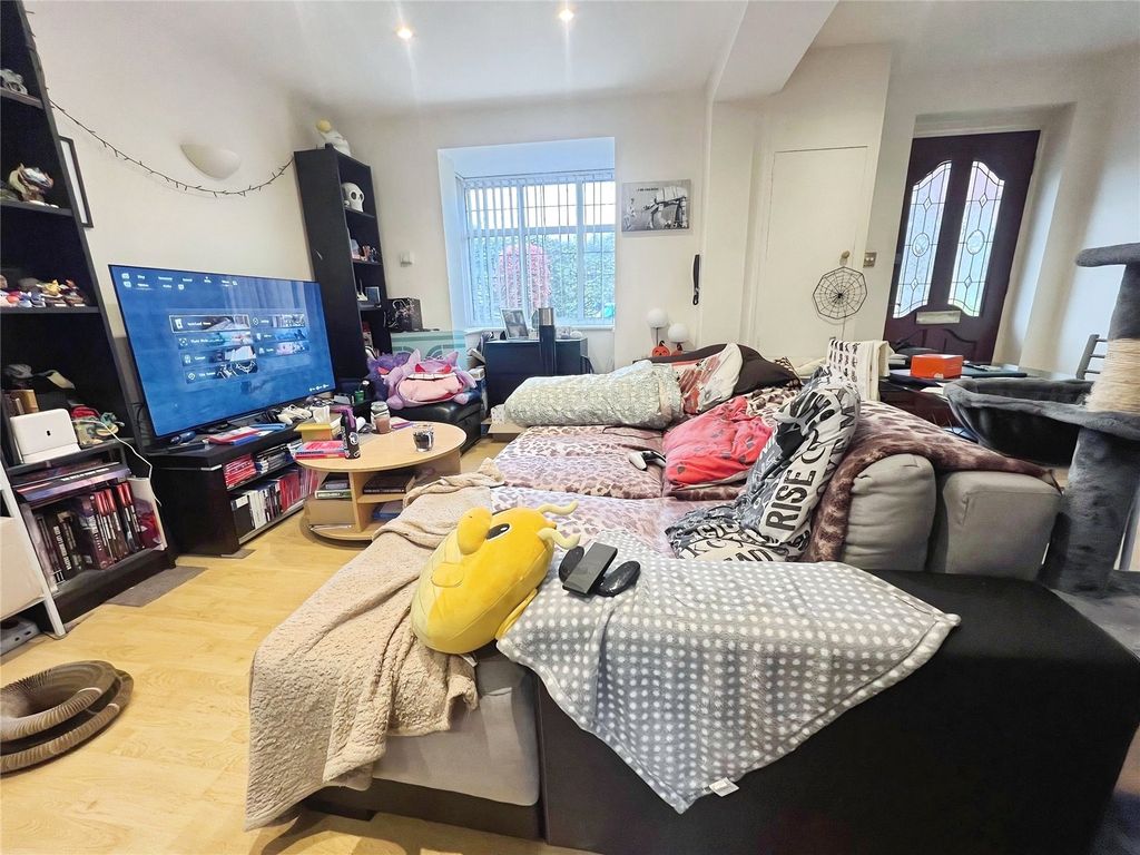 Property photo 2 of 13 Picture No. 27