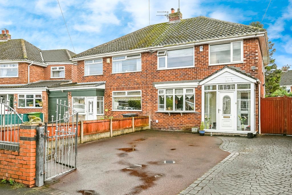 Property photo 1 of 17 Photography