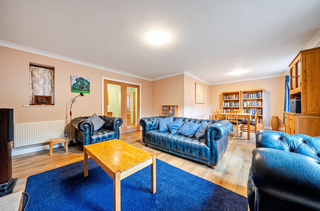 Property photo 2 of 20 1386524-6-6931A52...