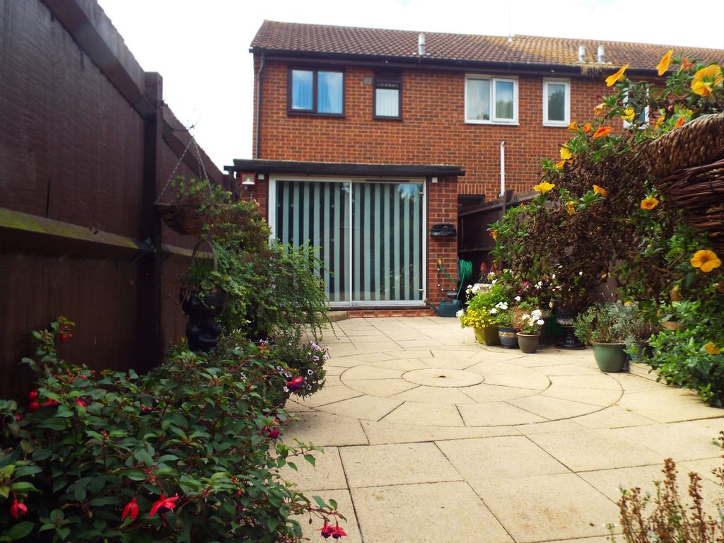 Property photo 2 of 10 Rear