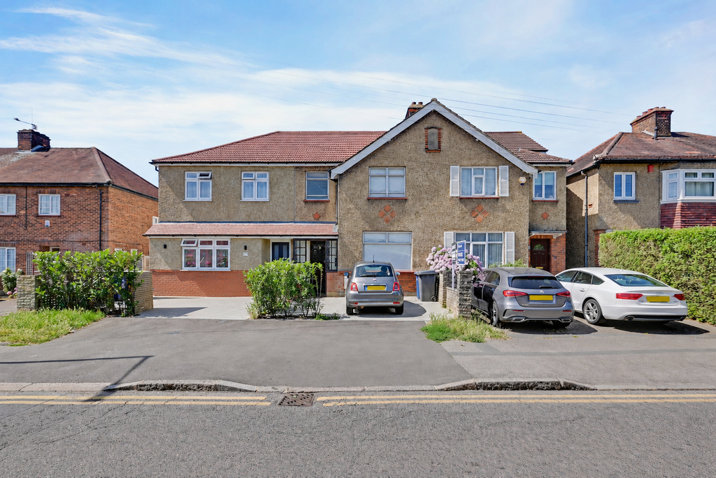 Property photo 1 of 12