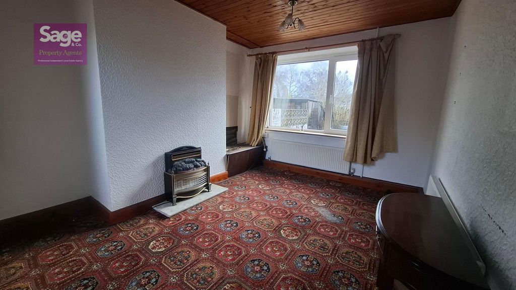 Property photo 2 of 38