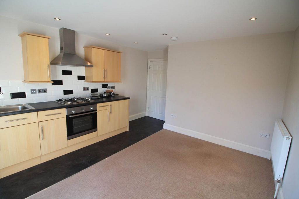 Property photo 2 of 6 Lounge Kitchen.Jpg