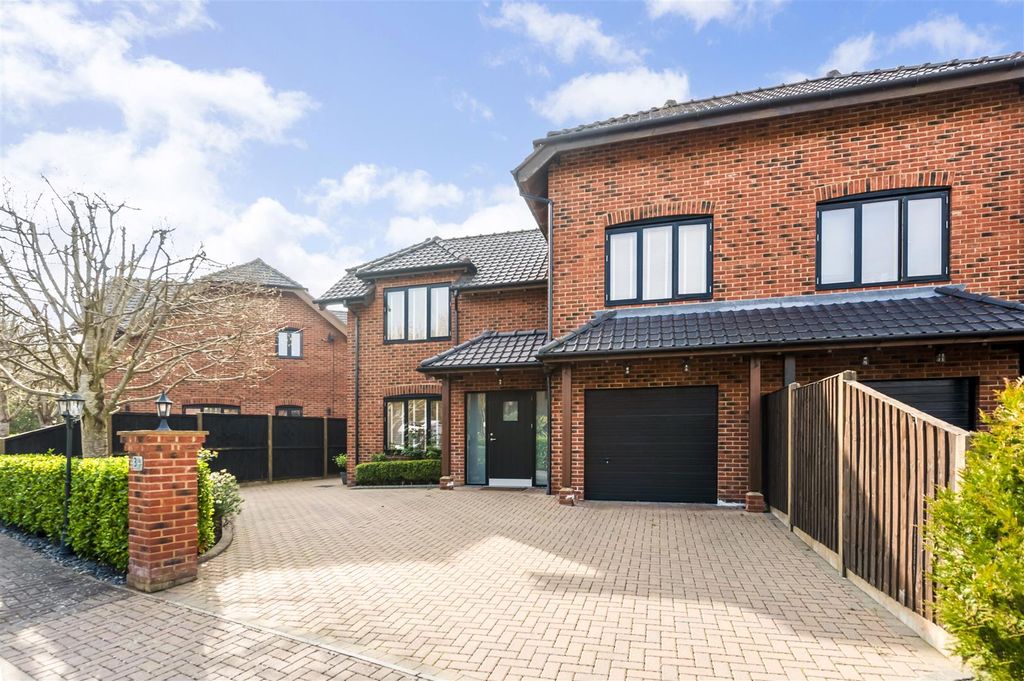 Property photo 1 of 25 Ph1_6468298.Jpg