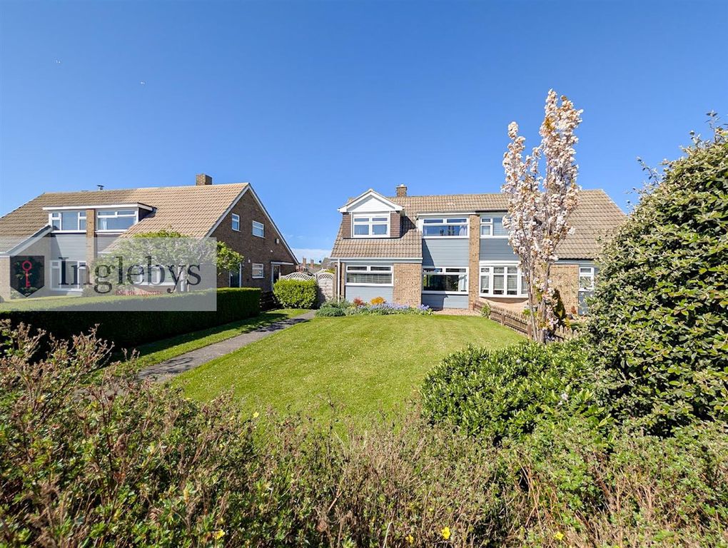 Property photo 1 of 32