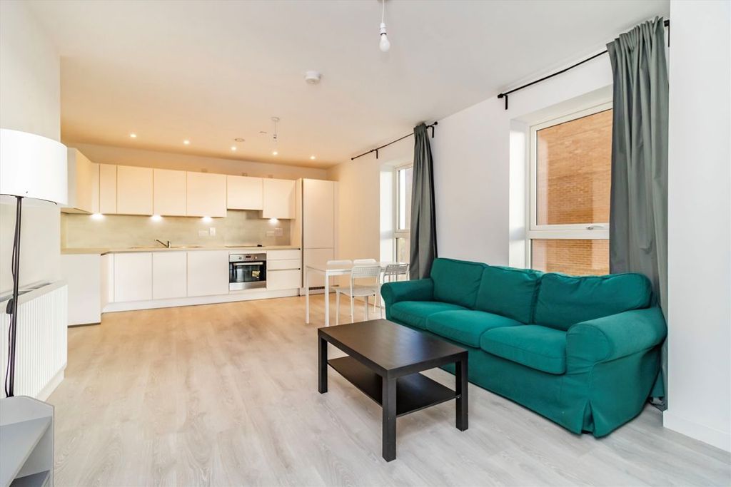 Property photo 1 of 6