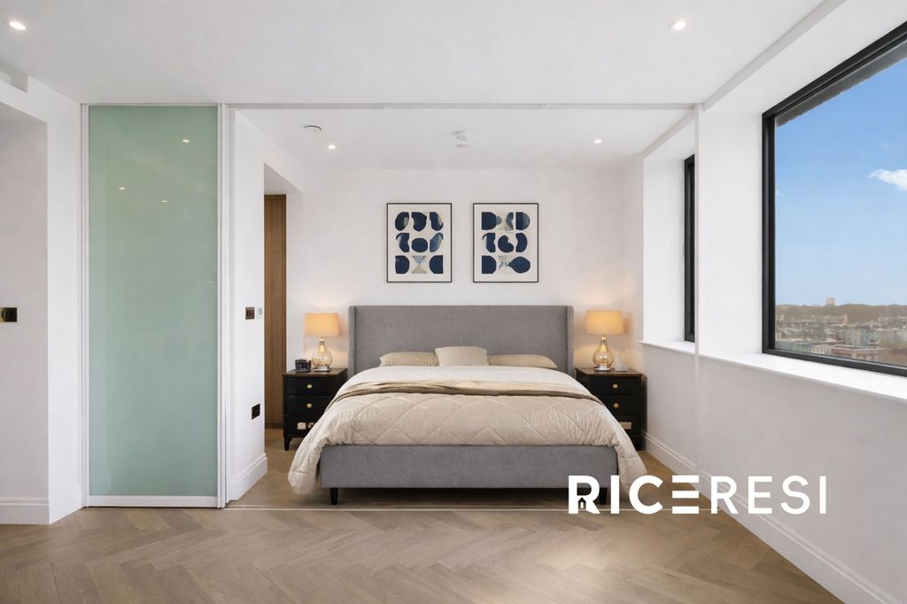 Property photo 3 of 31