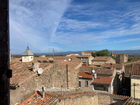 Property photo 2 of 35