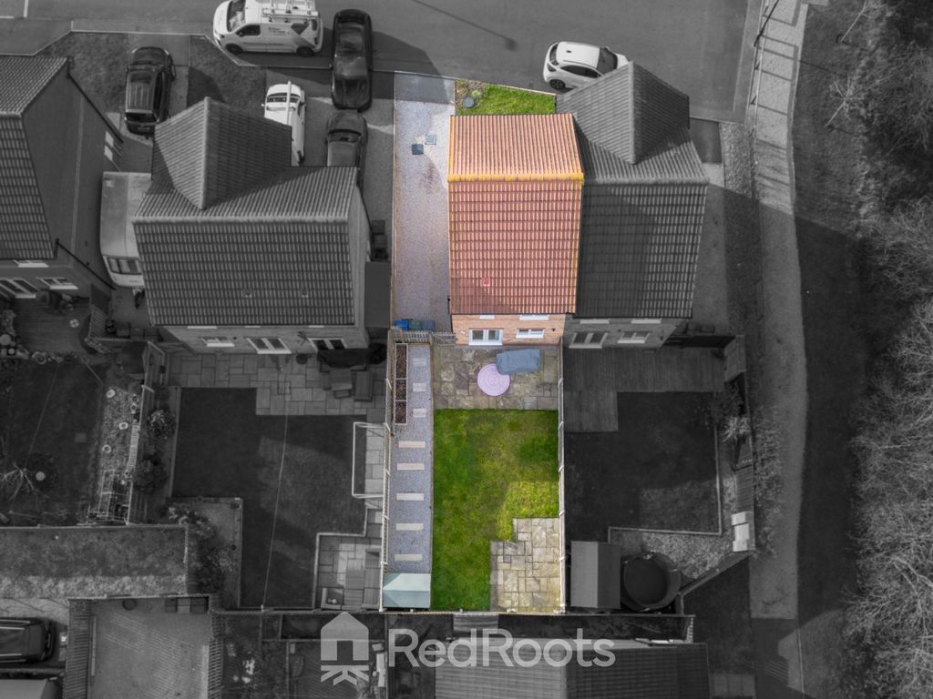 Property photo 2 of 26 4703013