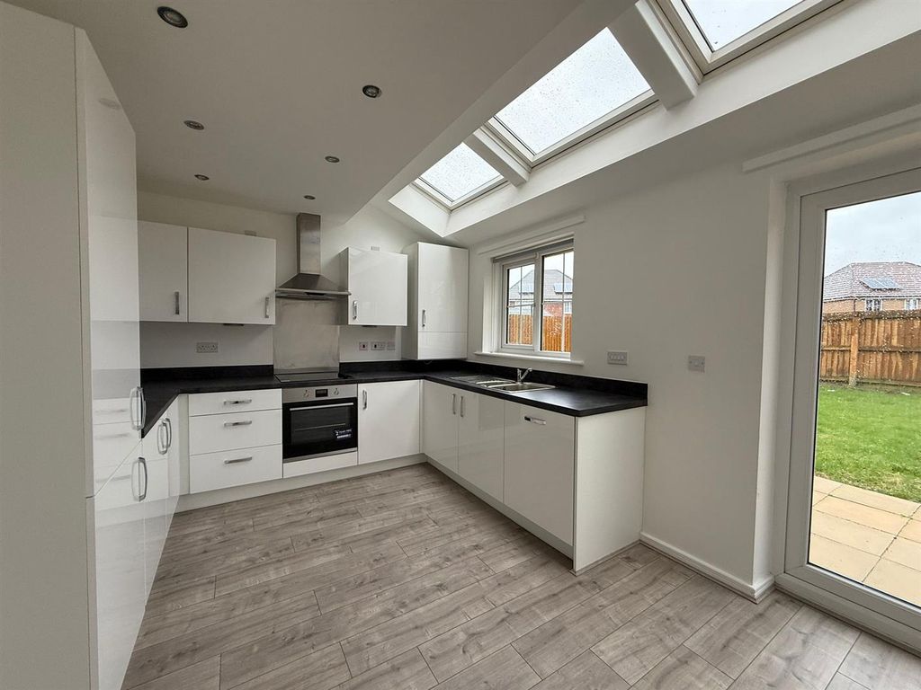 Property photo 3 of 17 Afeb9Aaa-0A65-4414-Bd60-55Dd18E58455.Jpg