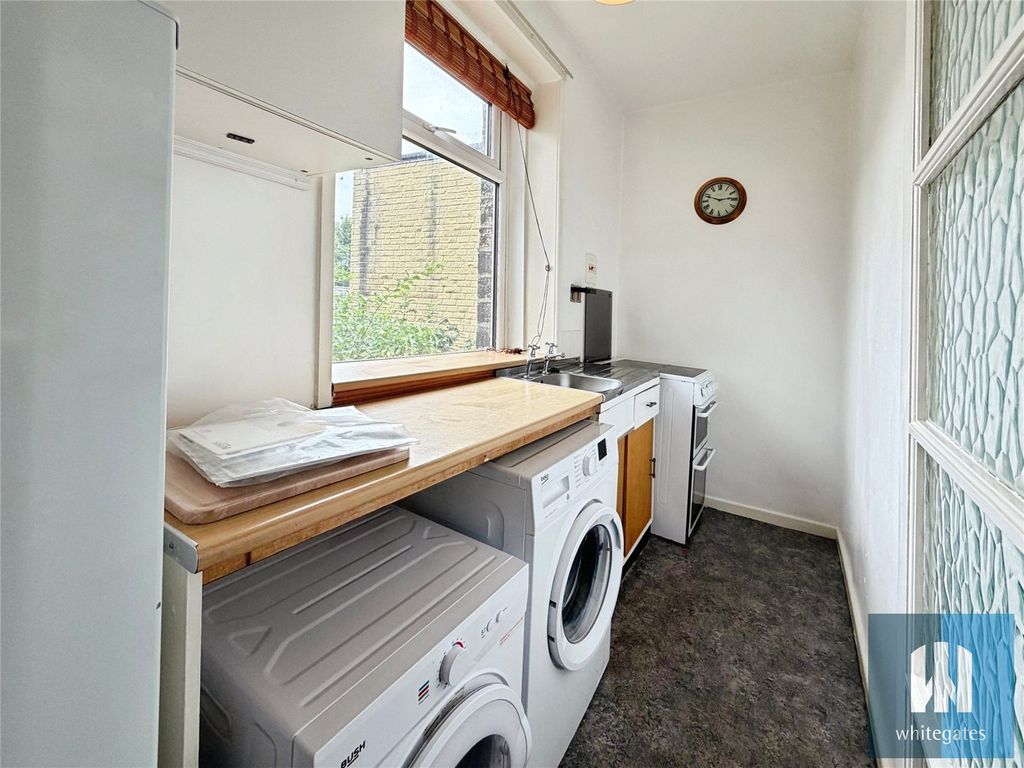 Property photo 3 of 11 Picture No. 15