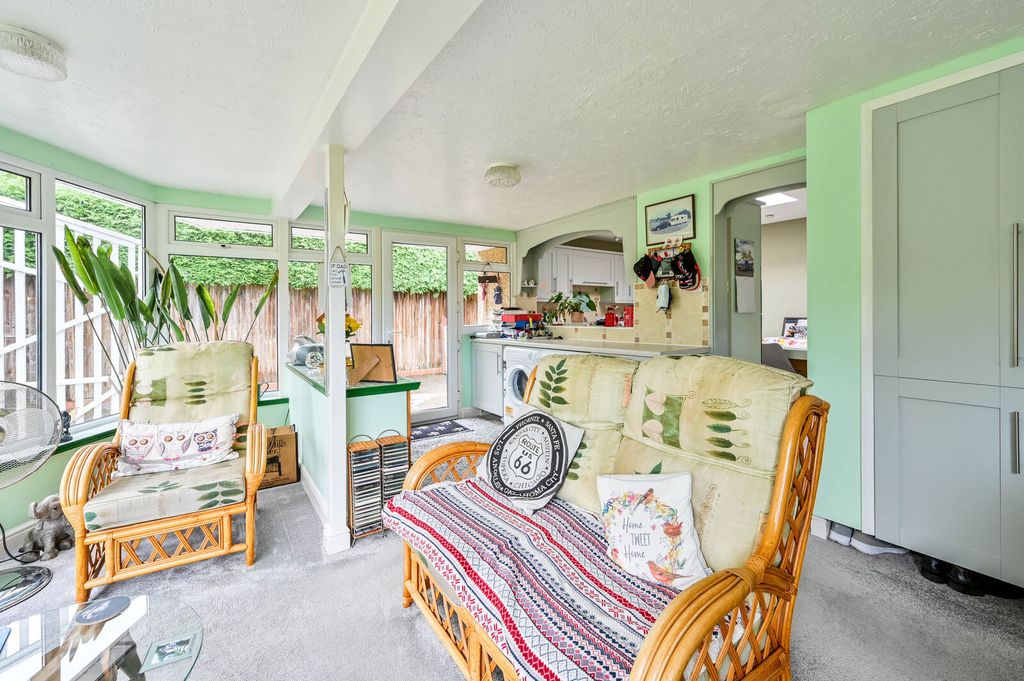 Property photo 3 of 30