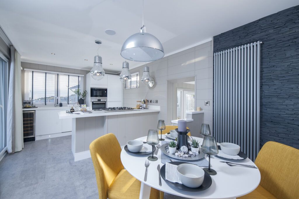 Property photo 1 of 6 Coast View Shaldon- Prestige-Seaway-245000