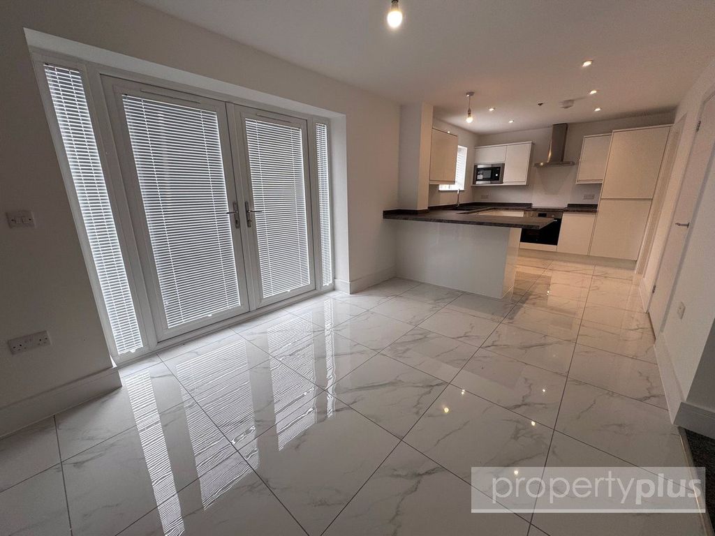 Property photo 3 of 34 Picture No. 26