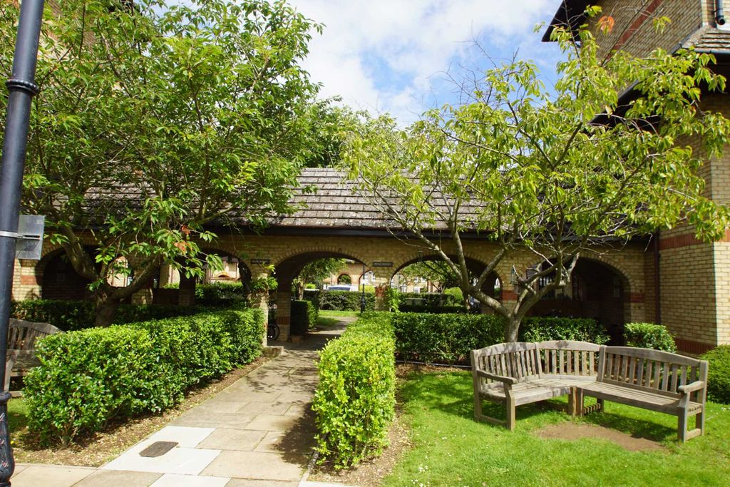 Property photo 1 of 12 Photo