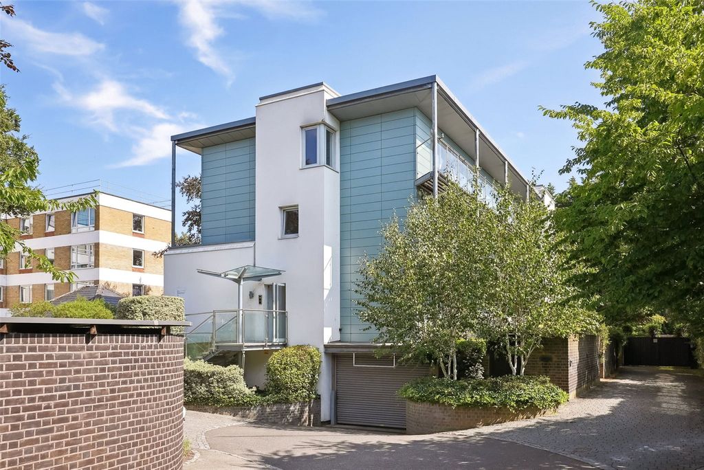 Property photo 1 of 10 Picture No. 05