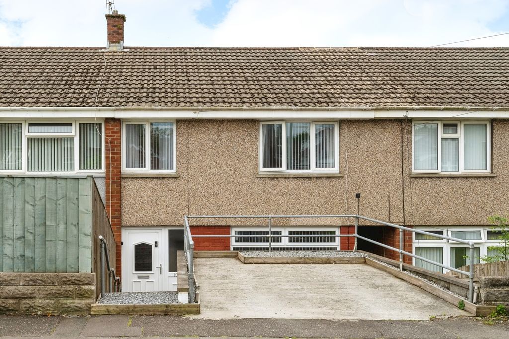 Property photo 1 of 18 Photo