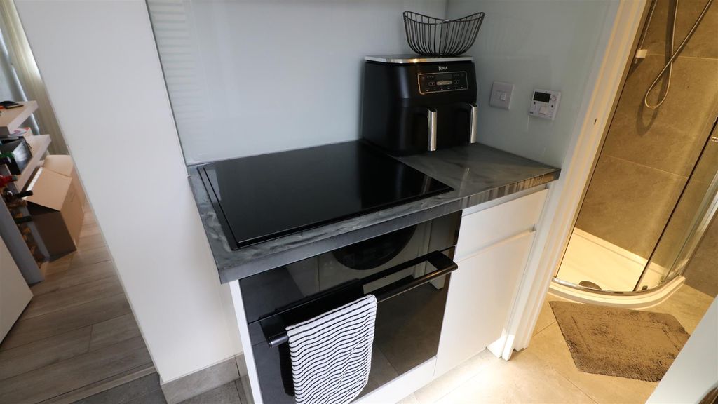 Property photo 3 of 7 Img_9710.Jpg