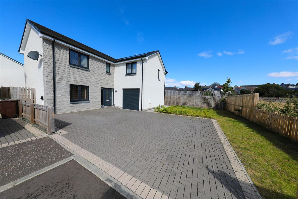 Property photo 1 of 32 A