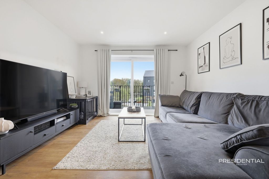 Property photo 2 of 22