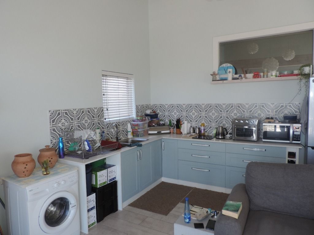 Property photo 2 of 28