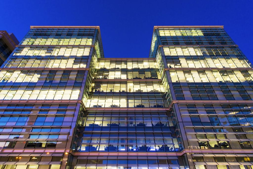 Property photo 2 of 18 2 One Snowhill Birmingham  Fascade.Jpg