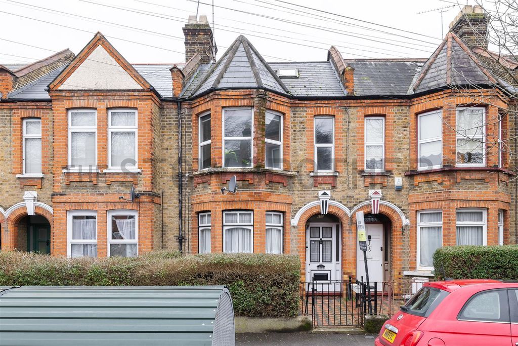 Property photo 1 of 16