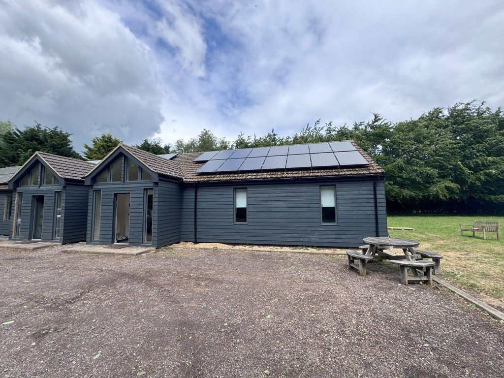 Property photo 1 of 12 Photo 10