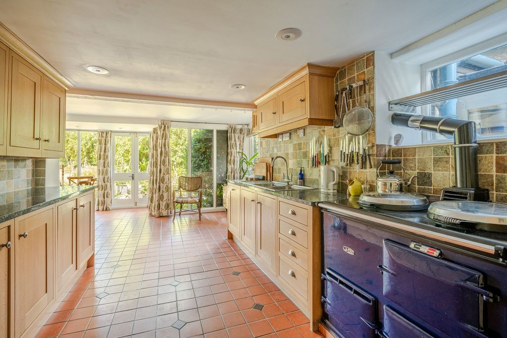 Property photo 3 of 17