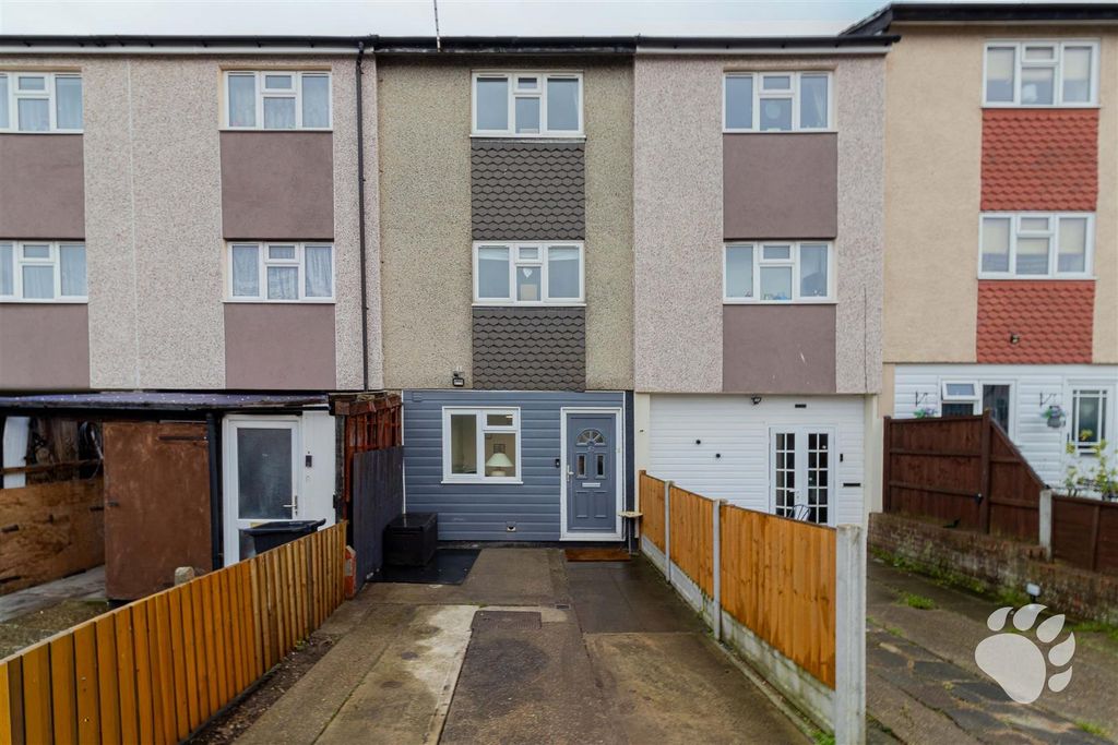 Property photo 1 of 21 Front