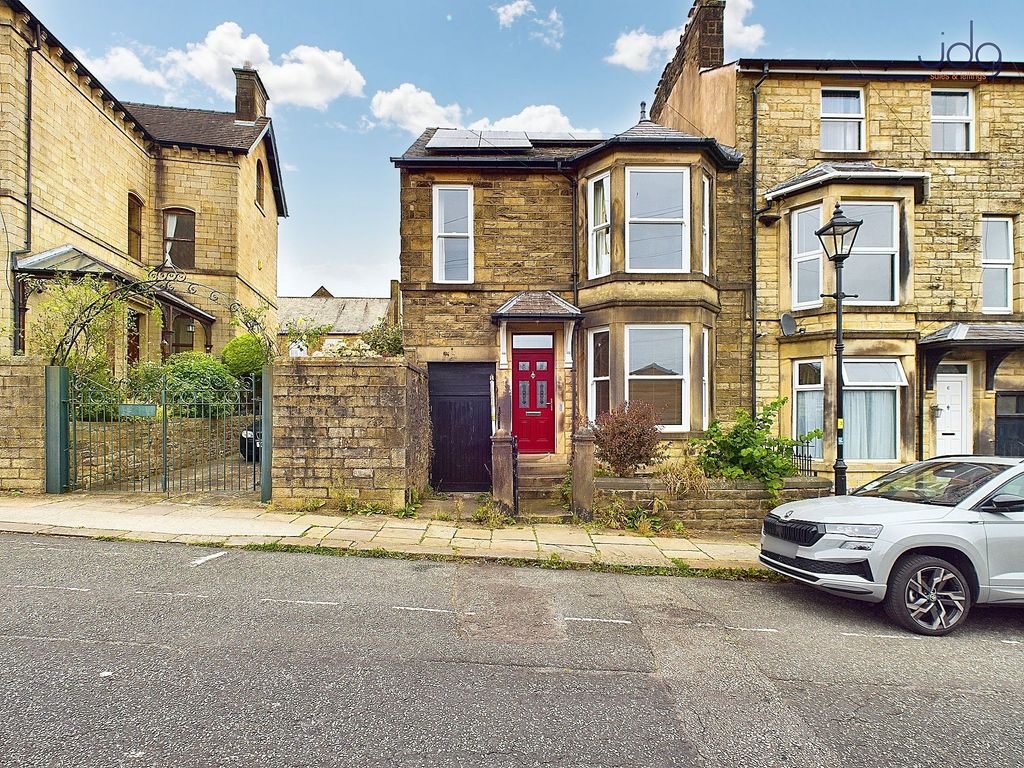 Property photo 1 of 14 Welcome To Lindow Street