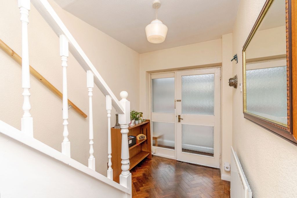 Property photo 3 of 16 Photo