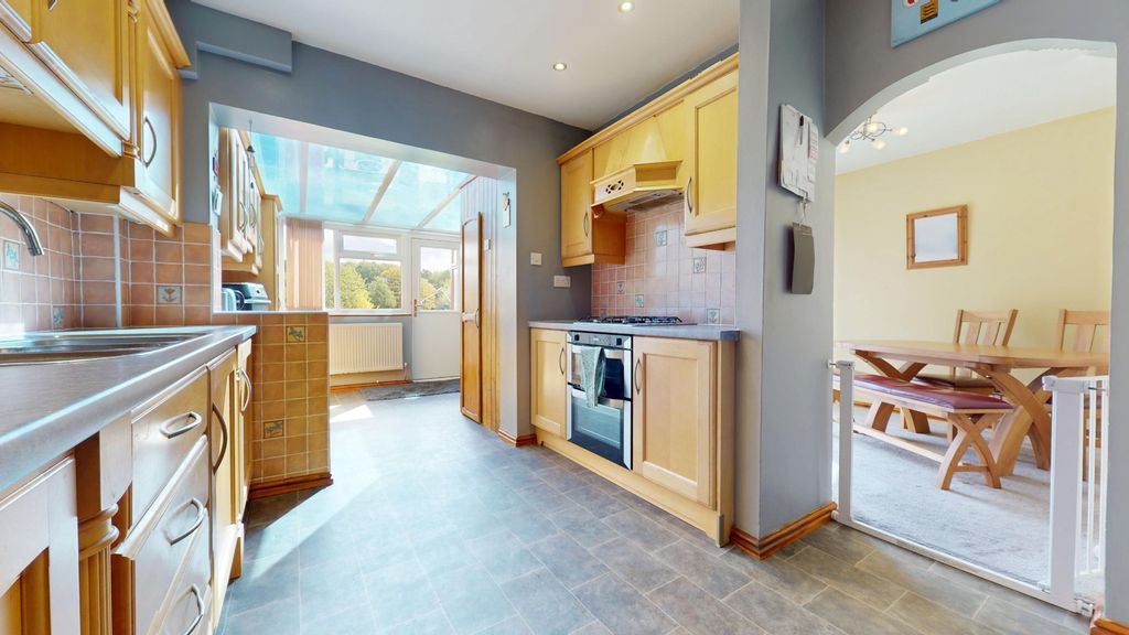 Property photo 3 of 32 4489995