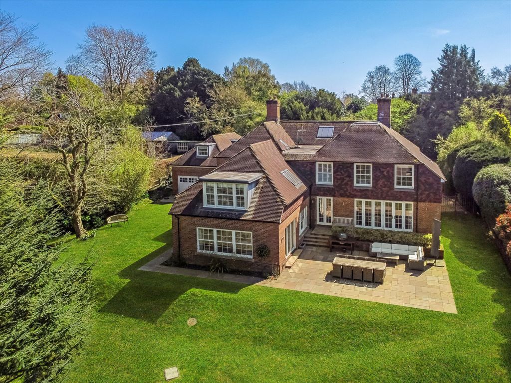 Property photo 2 of 17 Image